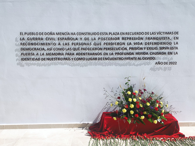 36. Puerta a la memoria 013