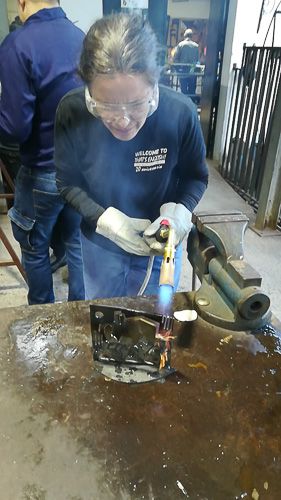 39. Curso practico de nuevas tecnologias aplicadas al corte de metal 07