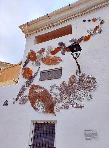 gallery 49. Dibujando el otoño en el aire y Tres proyectos de escultura pública 01.Dibujando el otoño en el aire