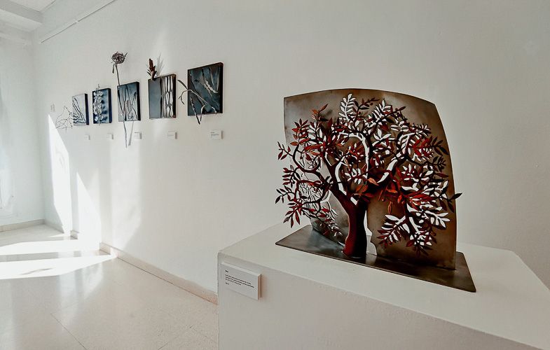 gallery 49. Dibujando el otoño en el aire y Tres proyectos de escultura pública 06.Olivo